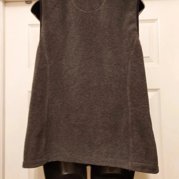 Calvin Klein Polyester Outer Shell Vests for Women - Picture 3 of 10